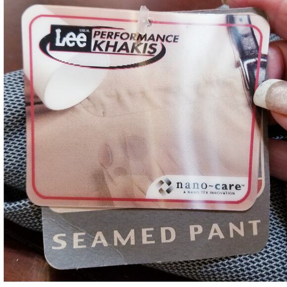 NWT Women’s Lee Performance Khaki Pants Seamed Straight Leg 100% Cotton SZ 12 - Picture 11 of 15